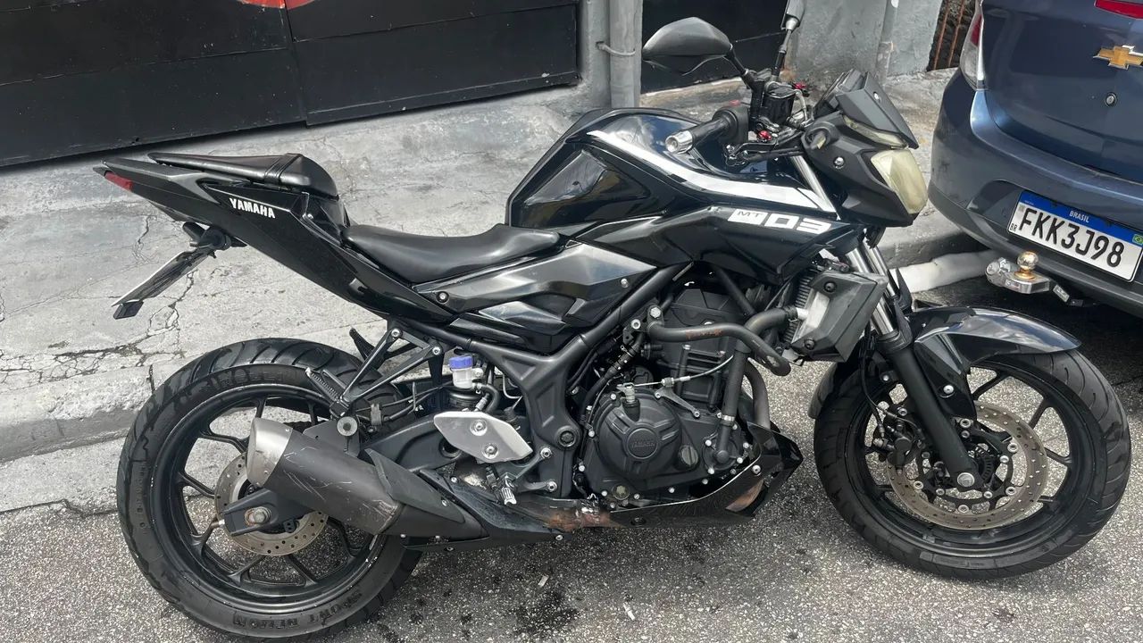 MT-03 - 321 ABS