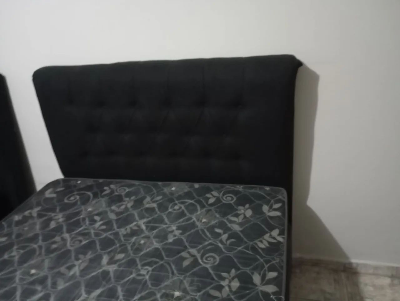 Cama base e cabeceira para vender rápido  - Foto 2