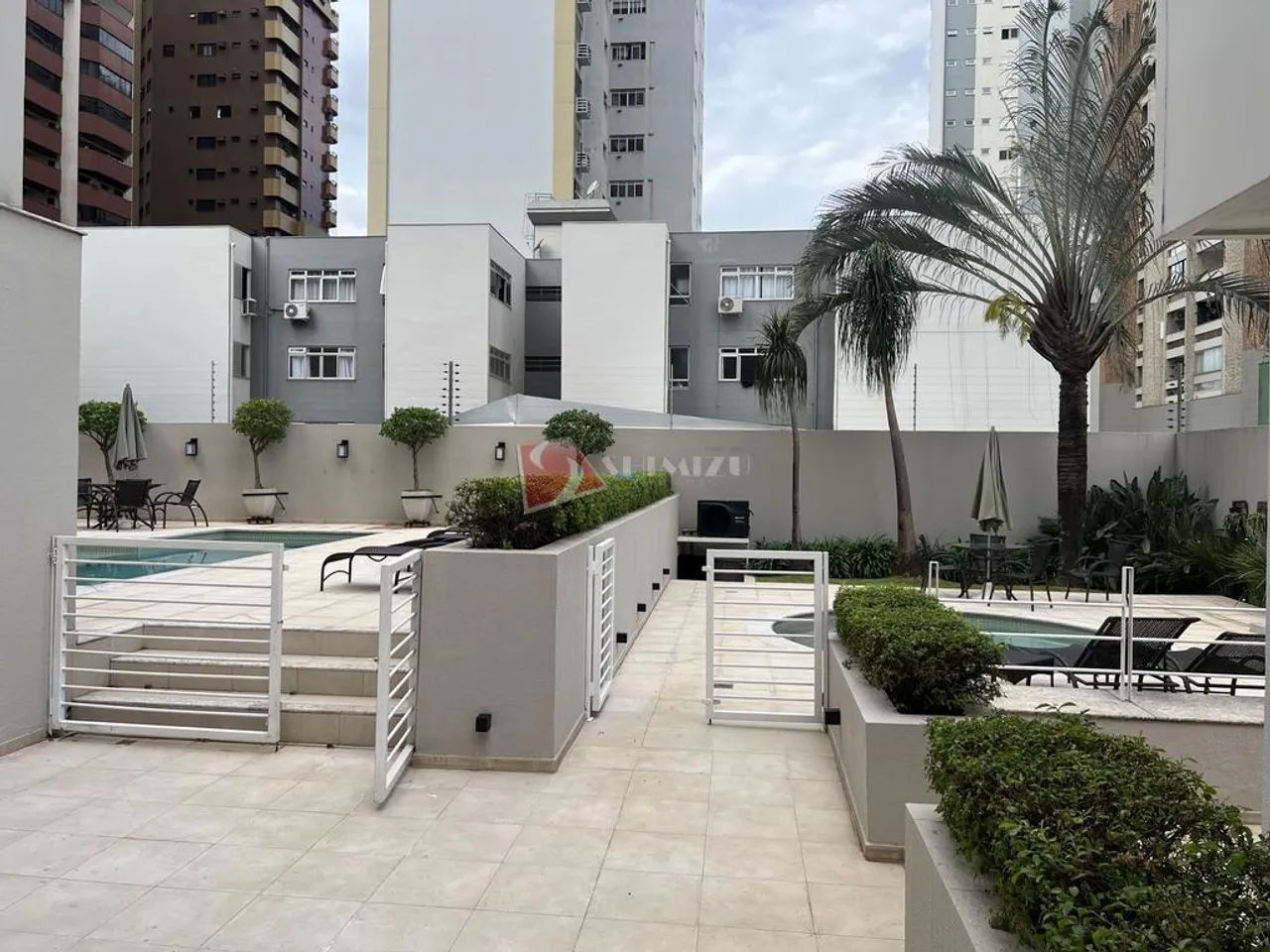 Lindo Ap Zn 01, com 4 qtos sendo 2 suites, 02 vg, com 243.4 m² - Foto 3