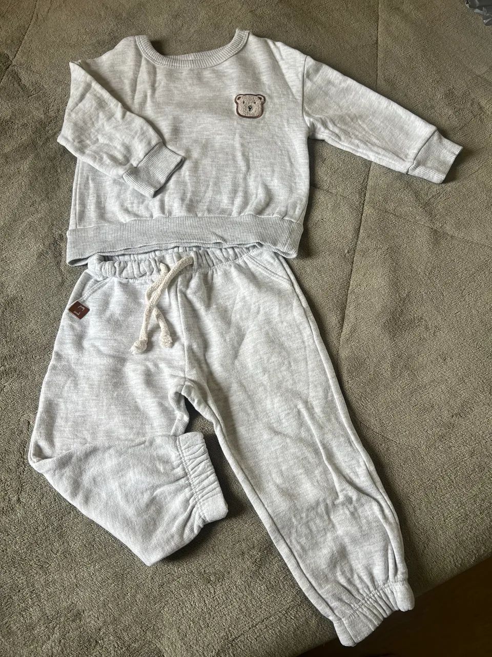 Conjunto de moletom Luc Boo