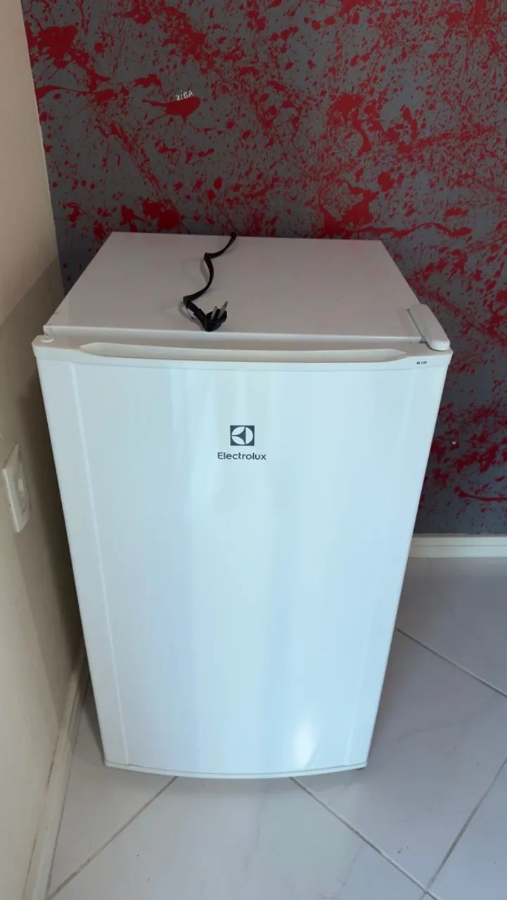Frigobar Electrolux