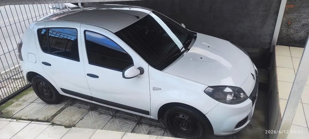 Renault Sandero Expression Hi-flex 1.6 8V 5P 2014 - Foto 2