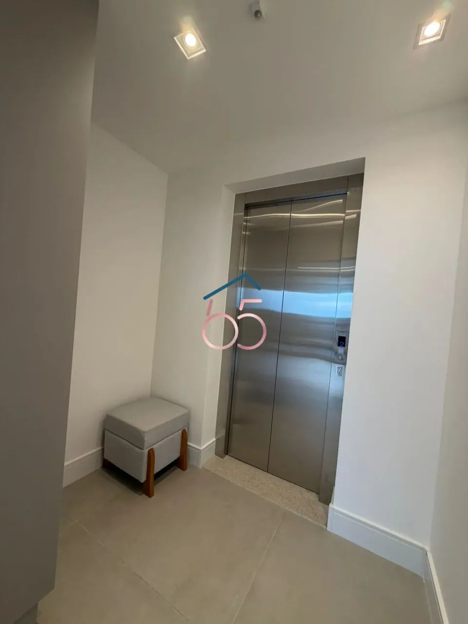 Apartamento Authentique  193 m² | 3 vagas + 1 avulsa | Semi-mobiliado - Foto 2