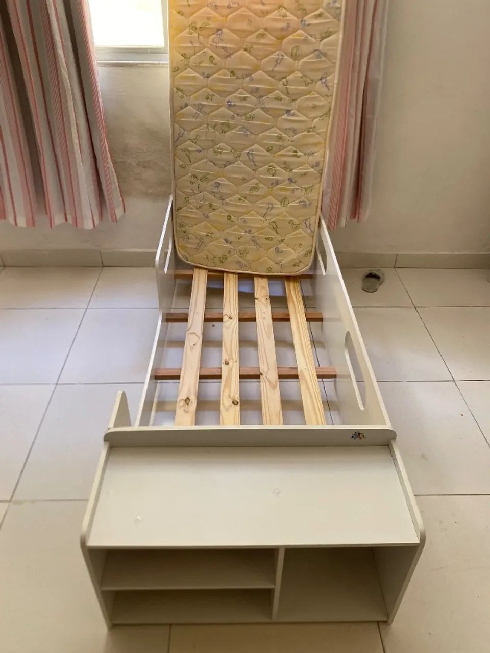 Cama com colchão infantil 