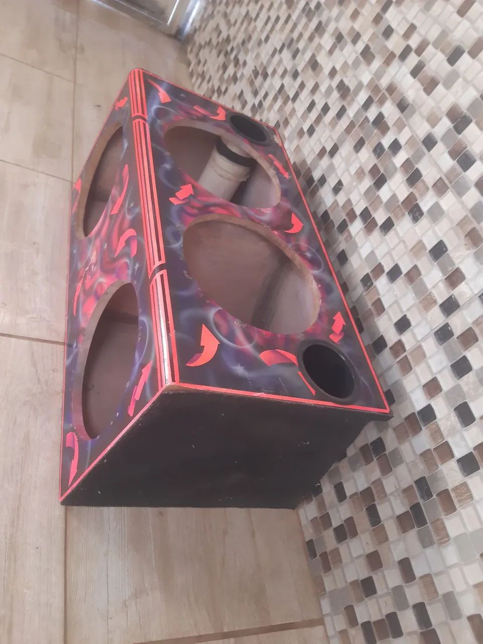 Vendo caixa nova pra 4 grave <br>Caixa bem nitrada e travada - Foto 4