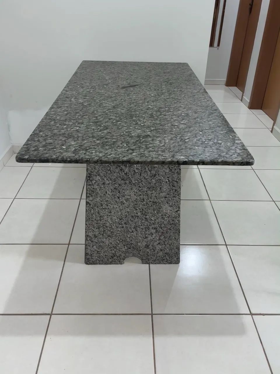 Mesa de jantar com 5 cadeiras à venda 