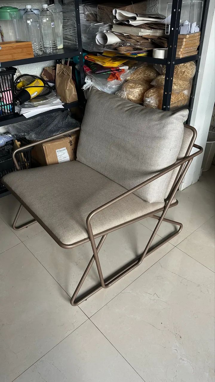 Poltrona linho bege - Foto 4