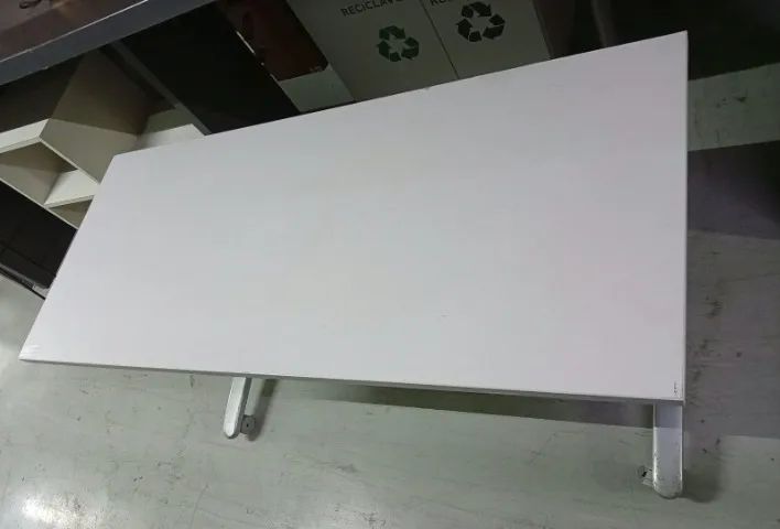 Mesa Cinza Dobrável Para Escritório - Foto 2