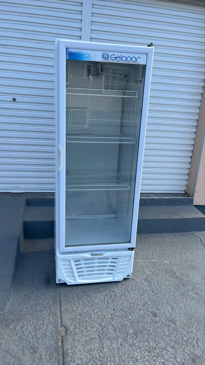 Geladeira expositora 565 litros - Geladeiras e Freezers - Passa
