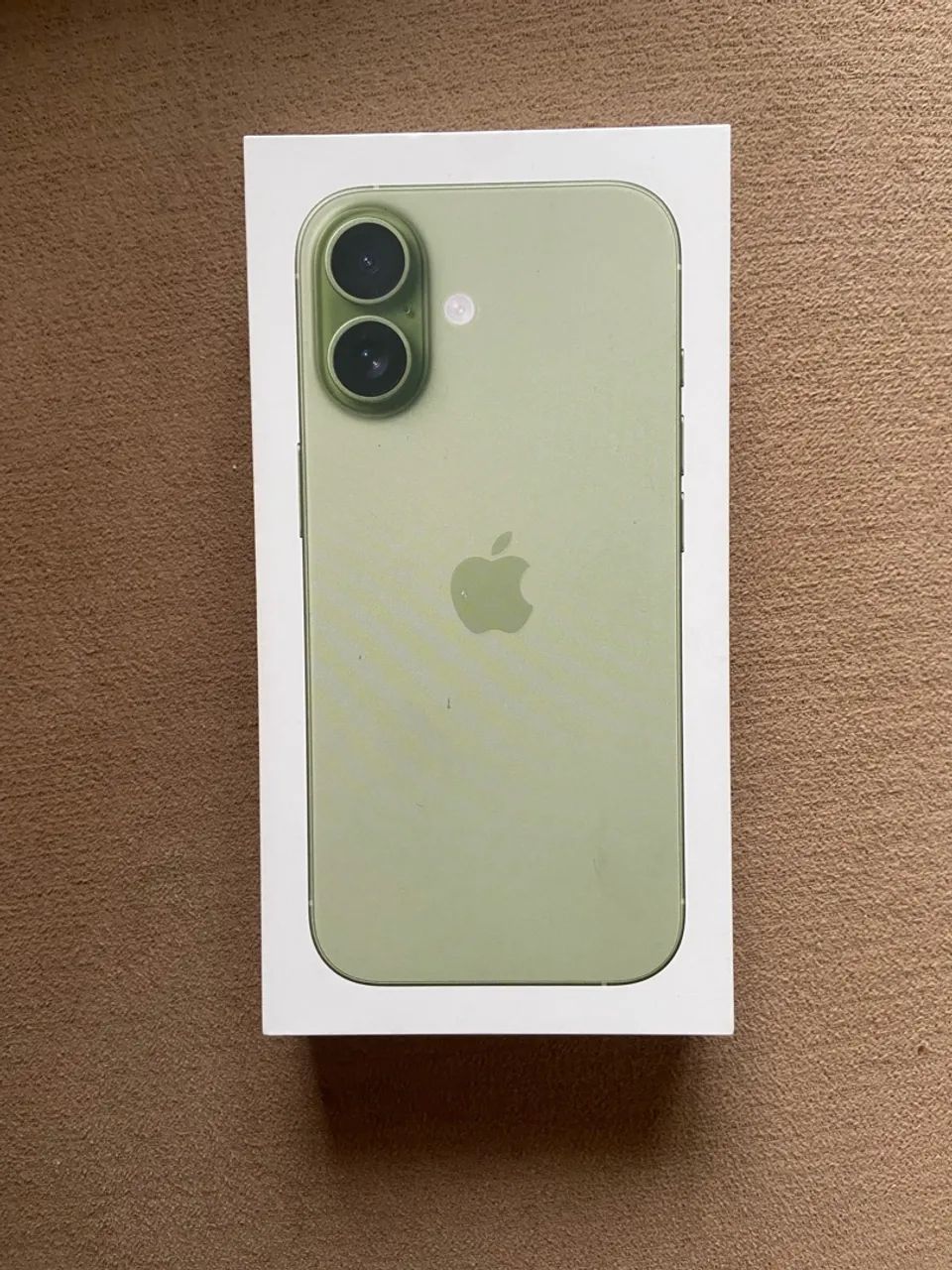 Caixa iPhone 17 verde