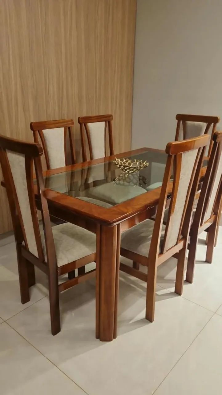 Mesa de jantar 6 cadeiras