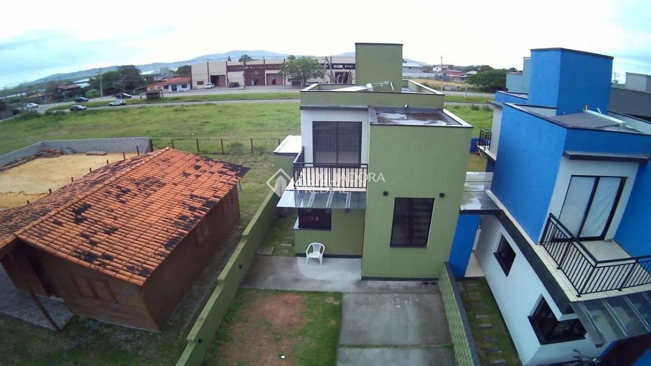casa com 3 quartos, 2 banheiros, 2 vagas encantada garopaba