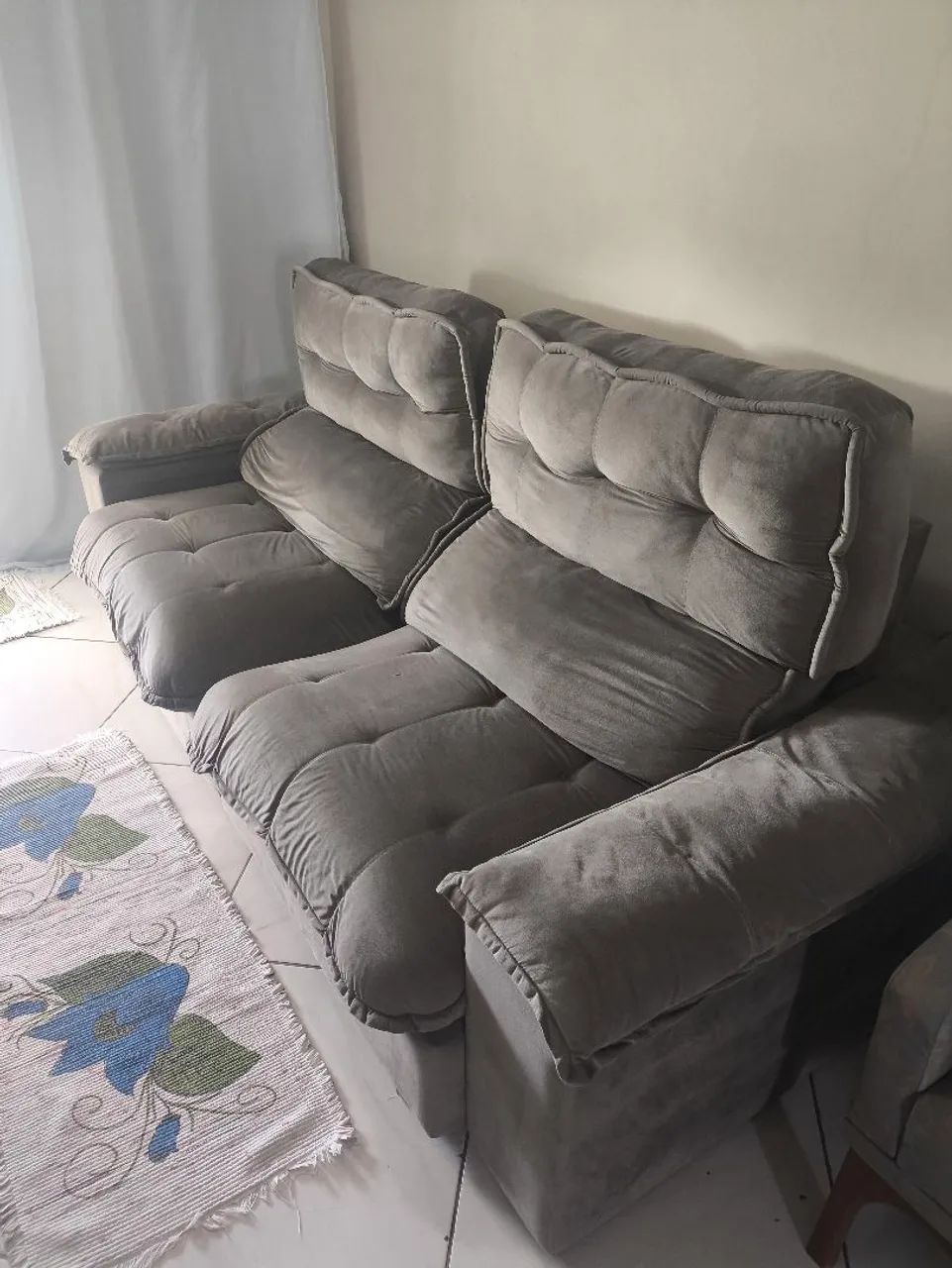 Sofá retrátil 250 cm espuma D33 cor cinza - Foto 2