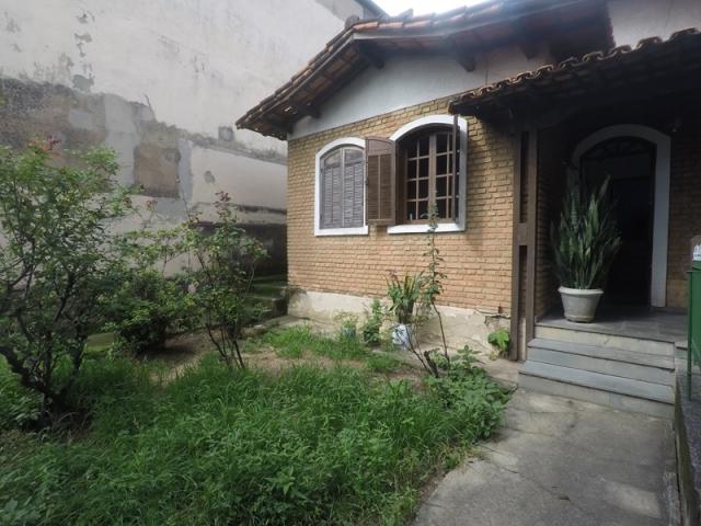 Casa 4 quartos com suite e 2 vagas de garagem lote grande - Foto 2