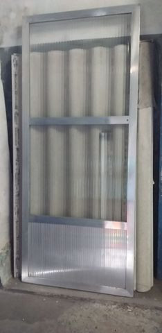 Porta em otimo estado