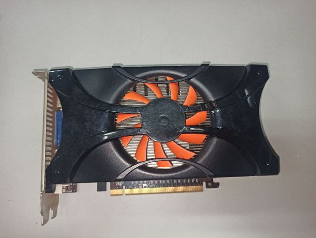 Geforce GTX 550 - 1024MB - DDR5