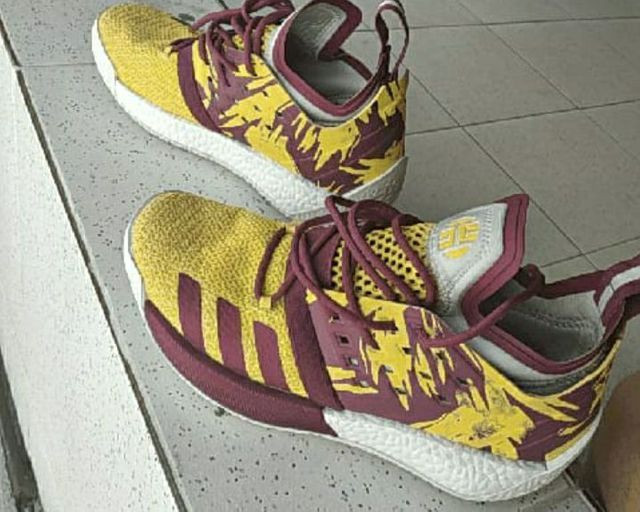 Tênis adidas James harden - Foto 3