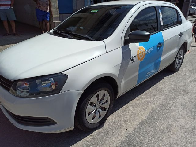 TAXI RECIFE VOYAGE 2014 1.6 COM GAS (carro e praça transferivel) - Foto 3