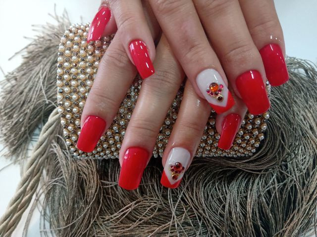 Contrato manicure