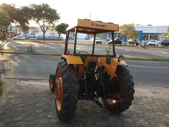 TRATOR VALTRA/VALMET