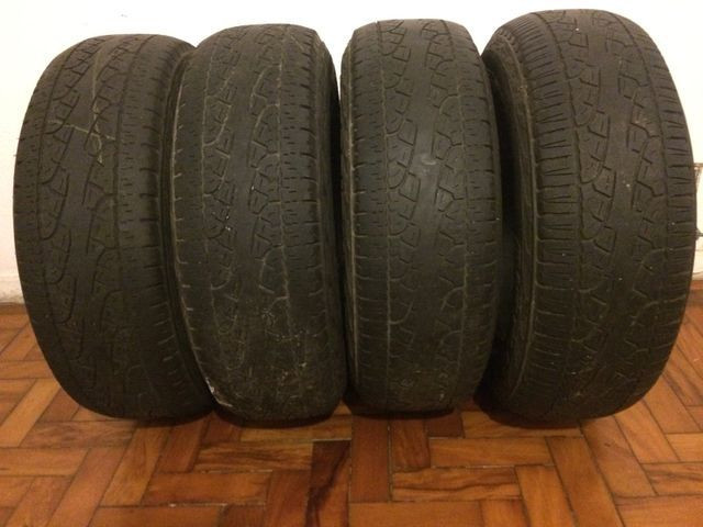 Pneus ( 4 ) 225/65/17