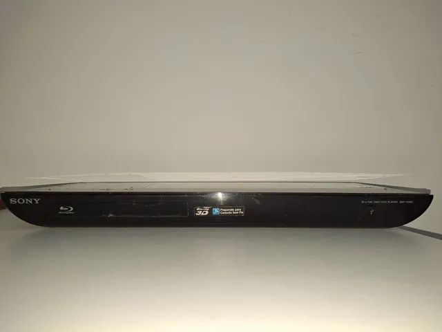 Blu-ray player Sony.<br>modelo BDP S590, Wi-Fi<br>integrado, painel digital, 