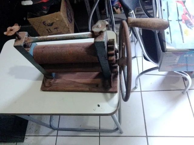 Cilindro antigo de pão  - Foto 3
