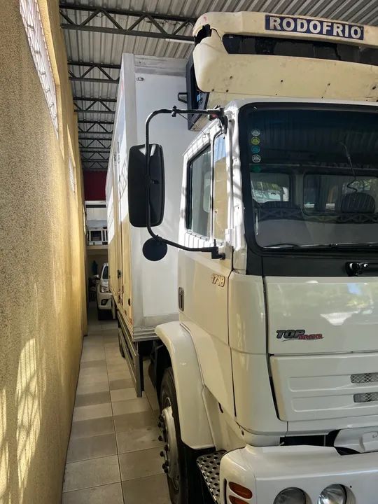 Caminhão Baú Mercedes-Benz 1718 - Refrigerado,Troco! - Foto 4