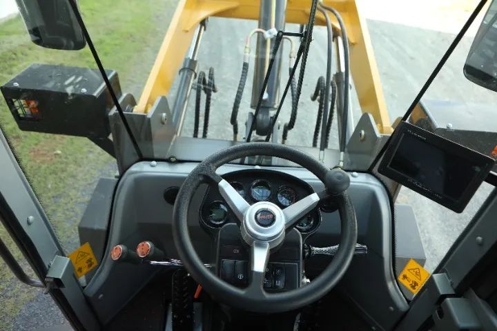 Pá Carregadeira Brt20 Motor Yunnei 4cc | Bruto Brasil | Nova - Foto 4