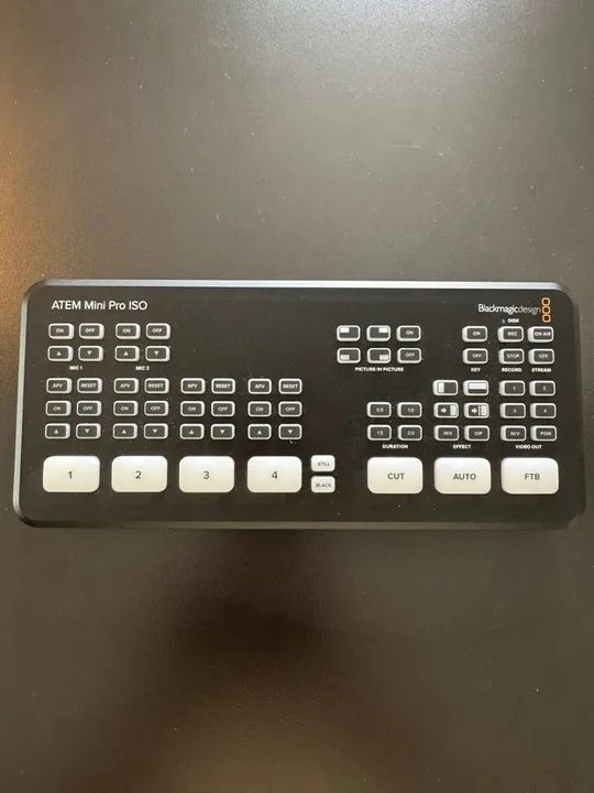 MESA BLACKMAGIC ATEM ISO PRO - Corte e transmissão ESTADO DE ZERO