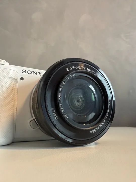 Sony ZVE-10 + Lente do Kit + Carregador - Foto 6