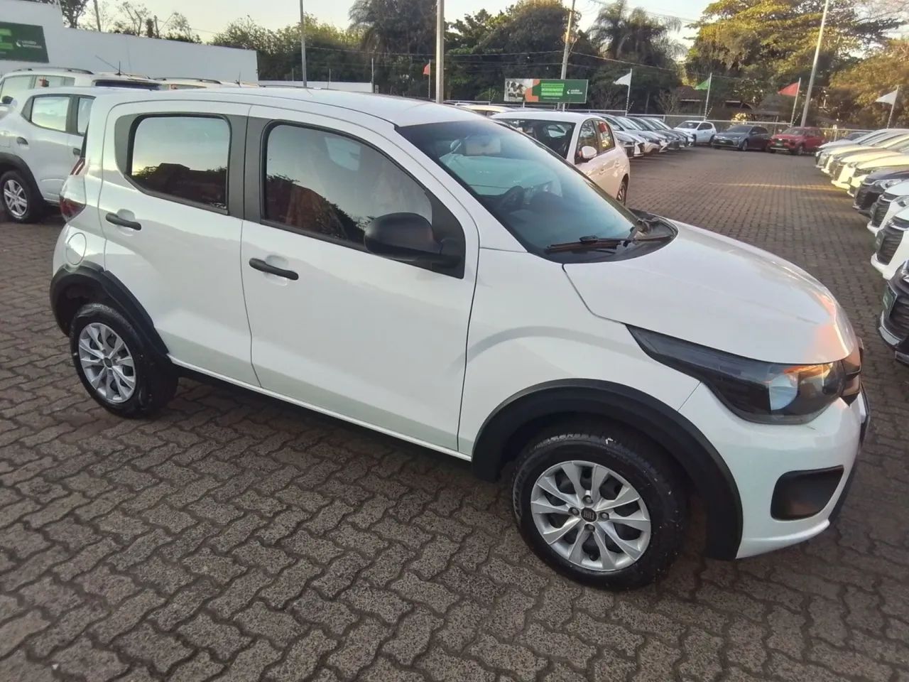 Fiat Mobi 2024 1.0 evo flex like. manual - Foto 8