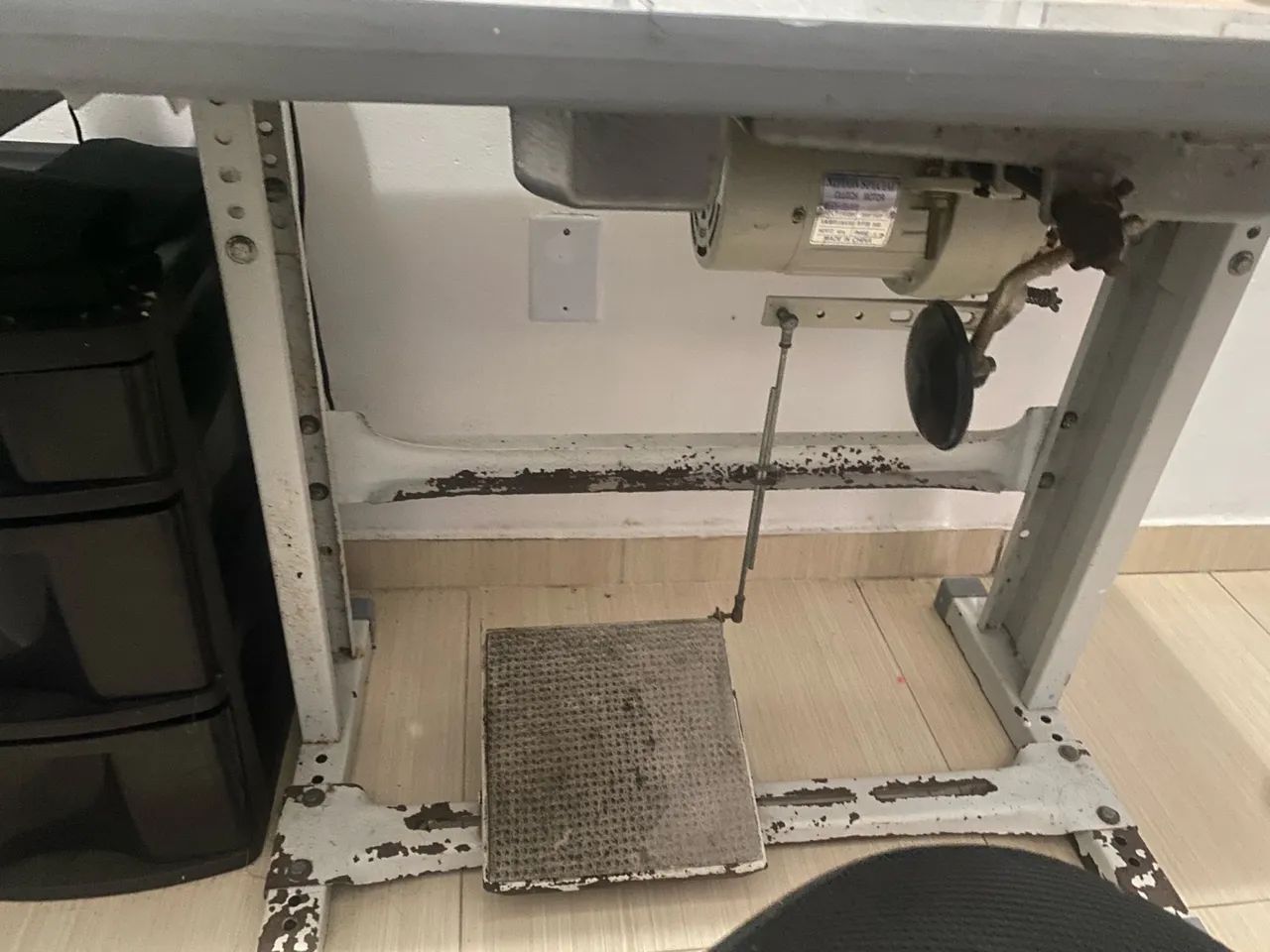 Máquina de costura  - Foto 3