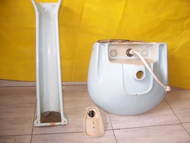 Lavatório para banheiro com torneira - Foto 5