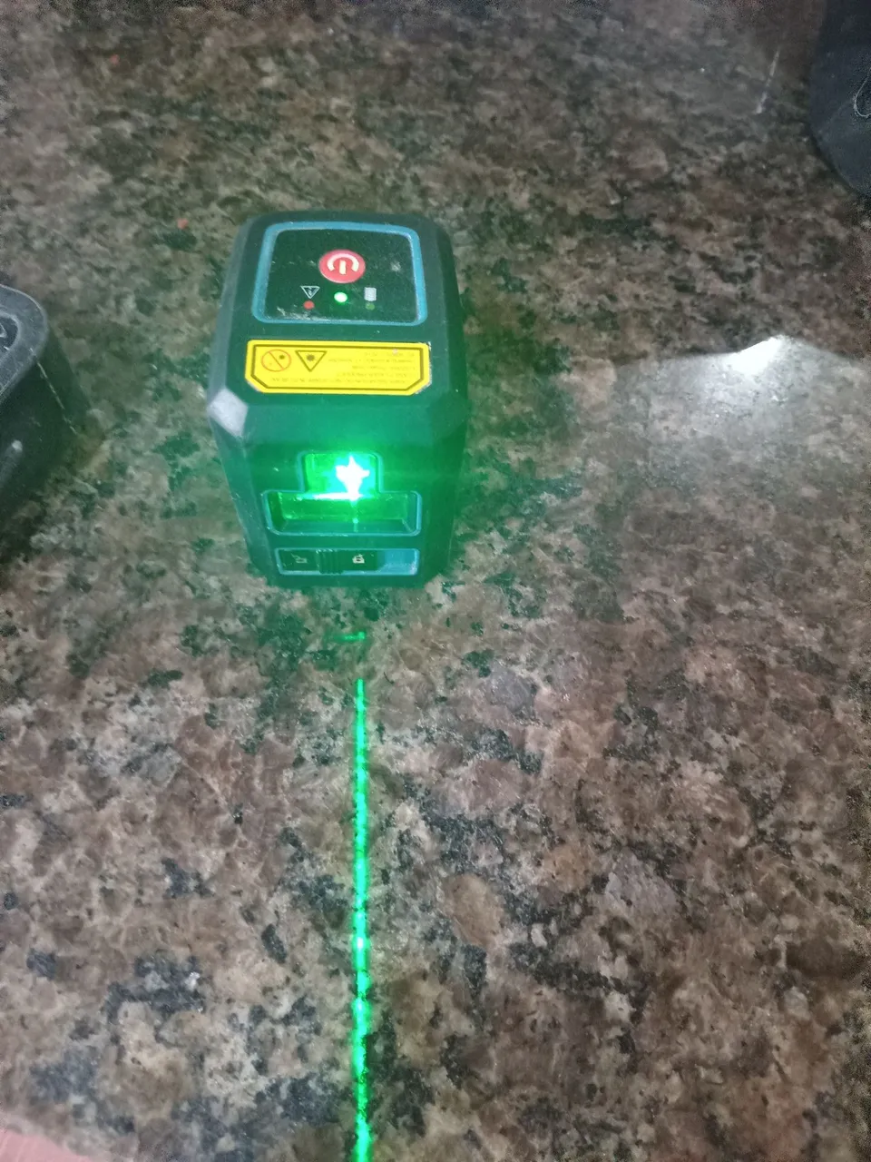 Nível Laser Verde - Ferramenta de Precisão