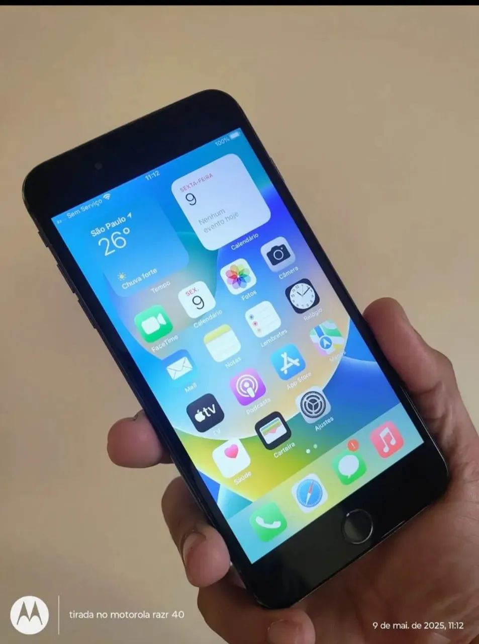 iPhone 8 PLUS de 64 gb biometria ok saúde da bateria 100% sem trincado - Foto 2