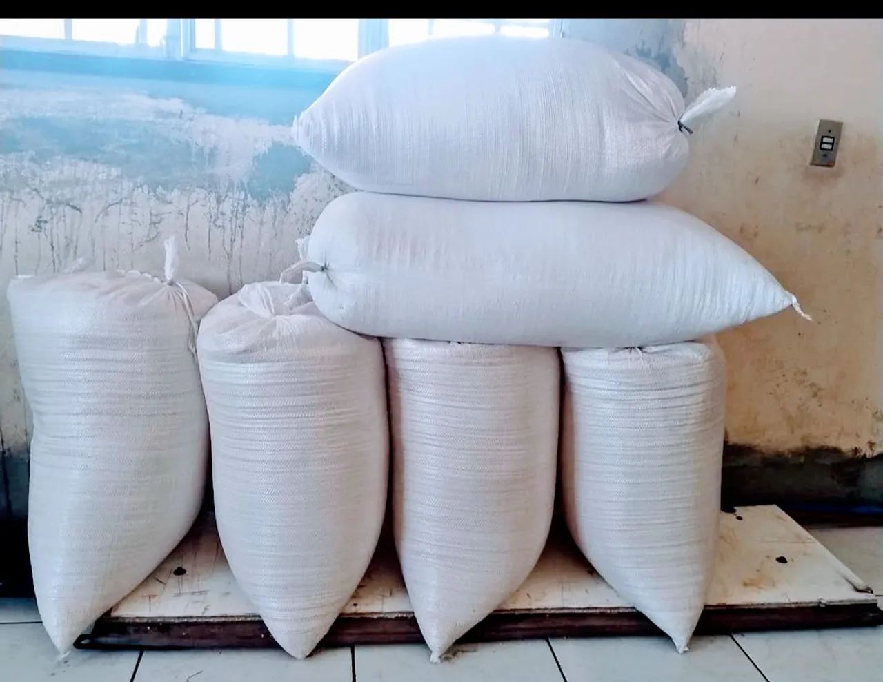 Vende se farinha regional 