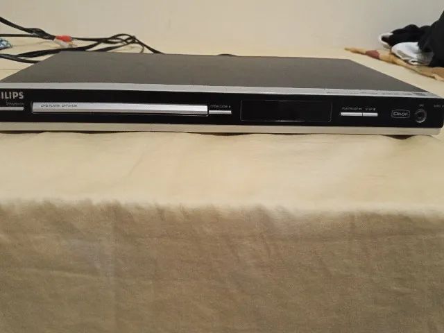 Aparelho DVD Philips com coleção de filmes seletos - Foto 4