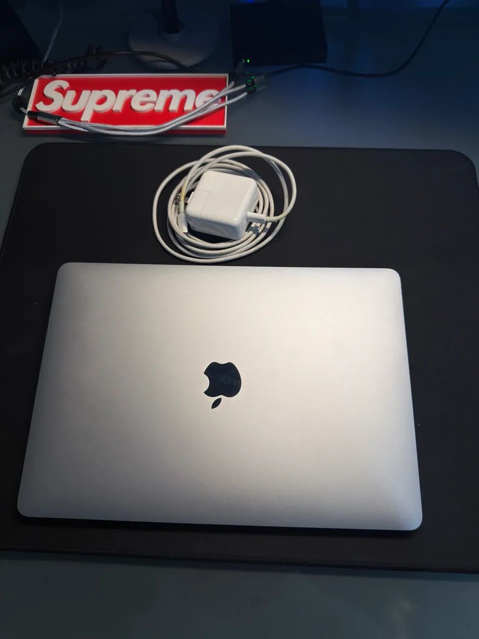 MacBook Air 2020 M1 8GB SSD 256GB tおおまけ Macbook Air M1 8GB 256GB SSD Tela 133 Gold 2020