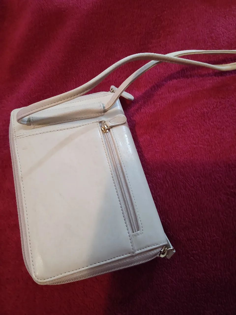 Bolsa em couro na cor nude com ziper comprada nos EUA - Foto 3