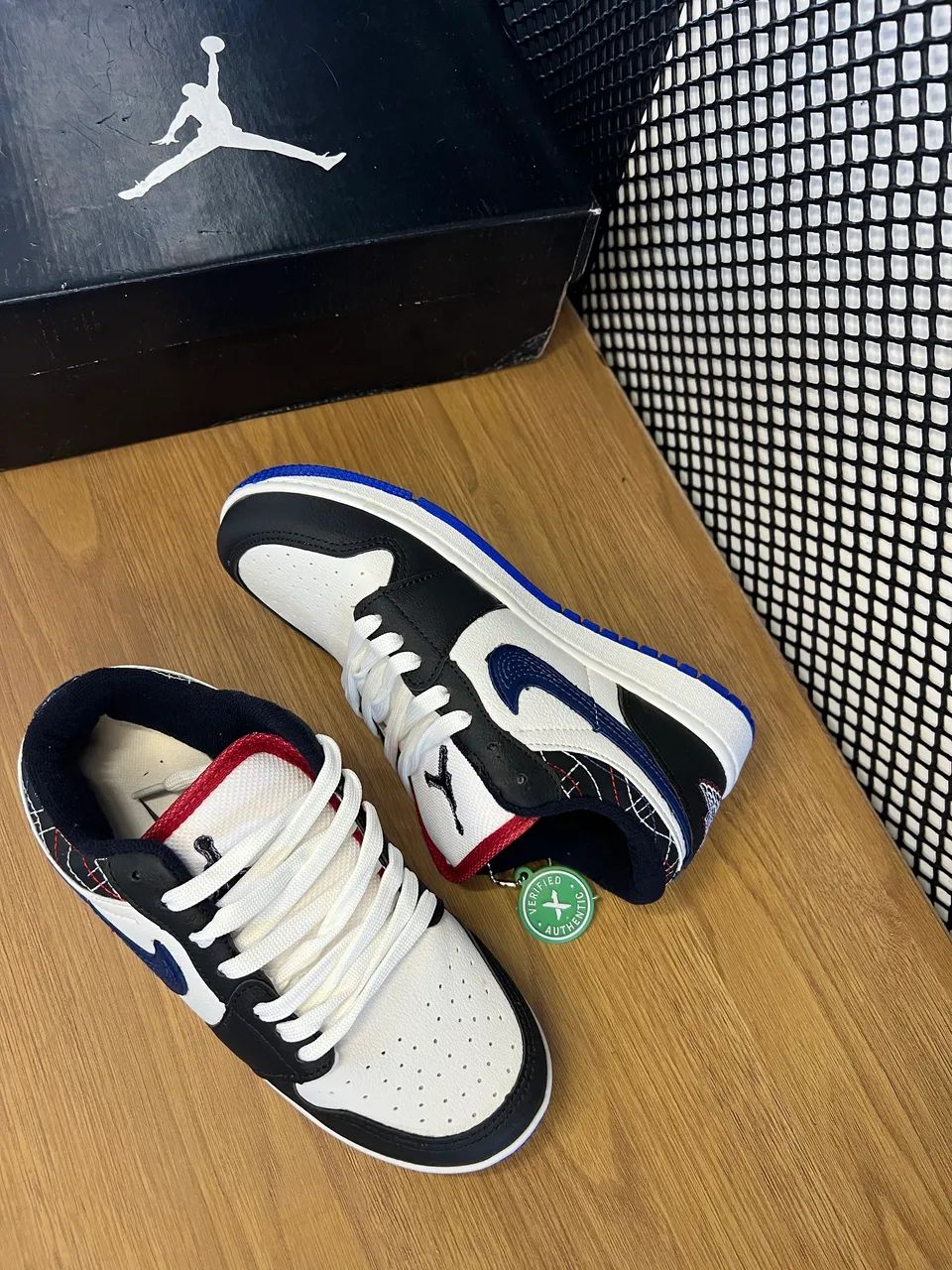 Tênis Air Jordan 1 Low Promoção Black  - Foto 4