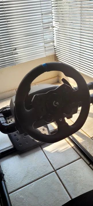 Volante Logitech G923 Trueforce para Xbox - Foto 5