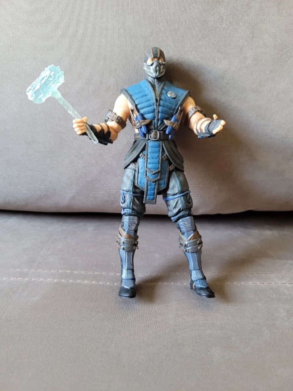 Action Figure - Sub-Zero - Mortal Kombat (Mezco)