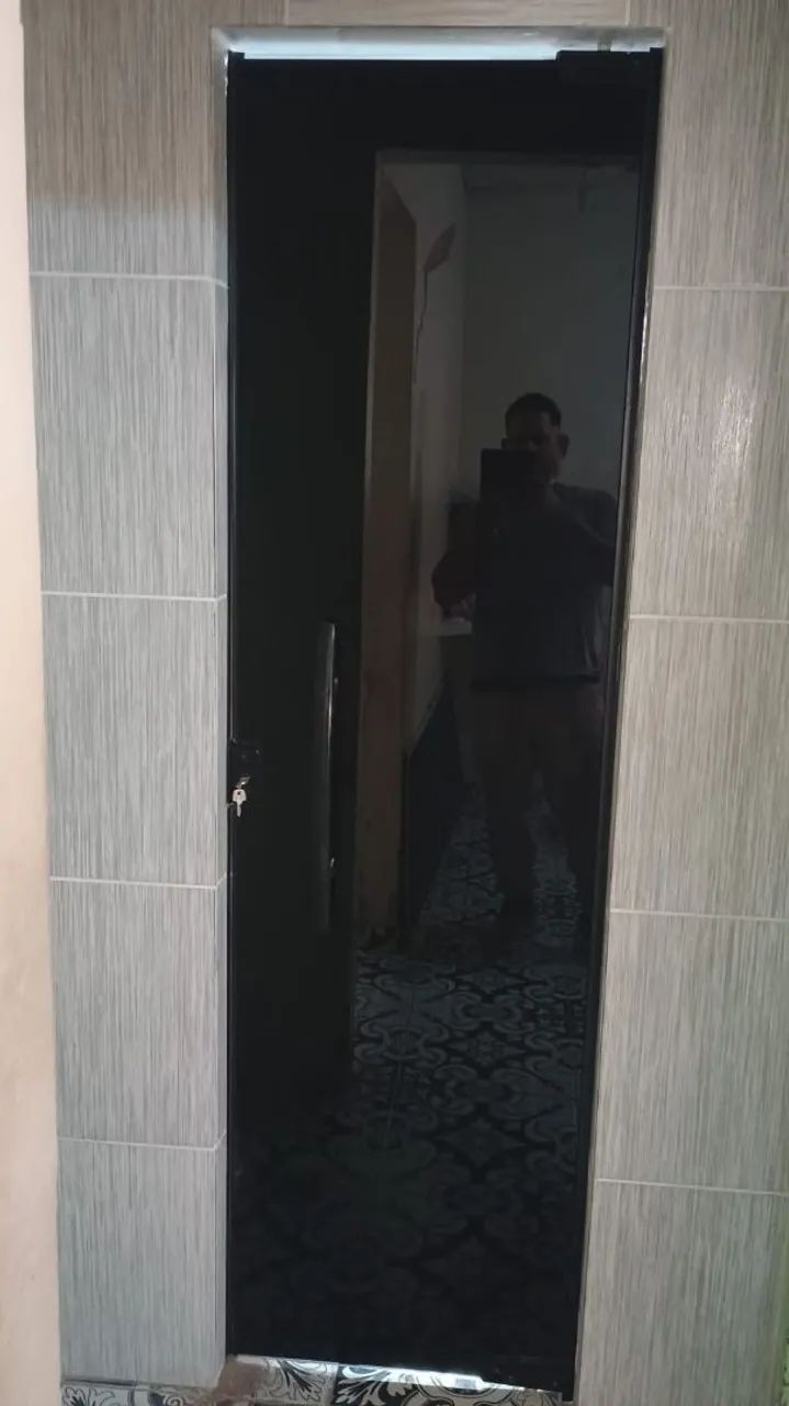 Porta de Vidro Elegante e Moderna