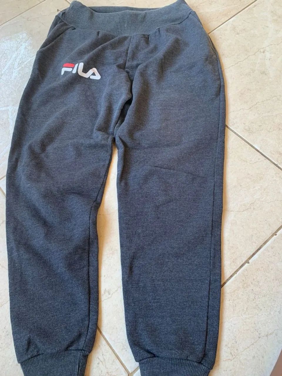 Conjunto Fila Cinza