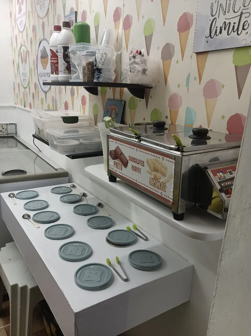 Máquina de Chocolate Quente e Sorveteria