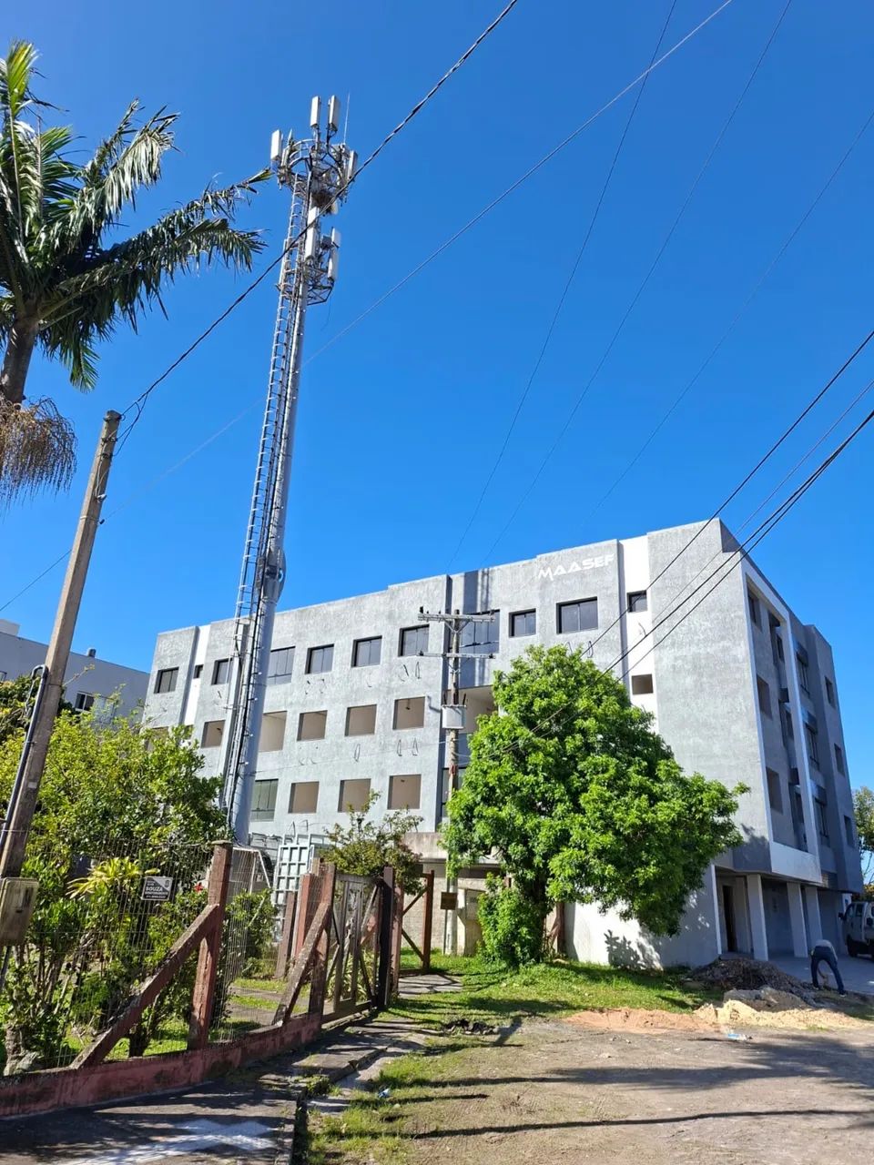 Apartamento 1 dormitório com garagem novo - Foto 2