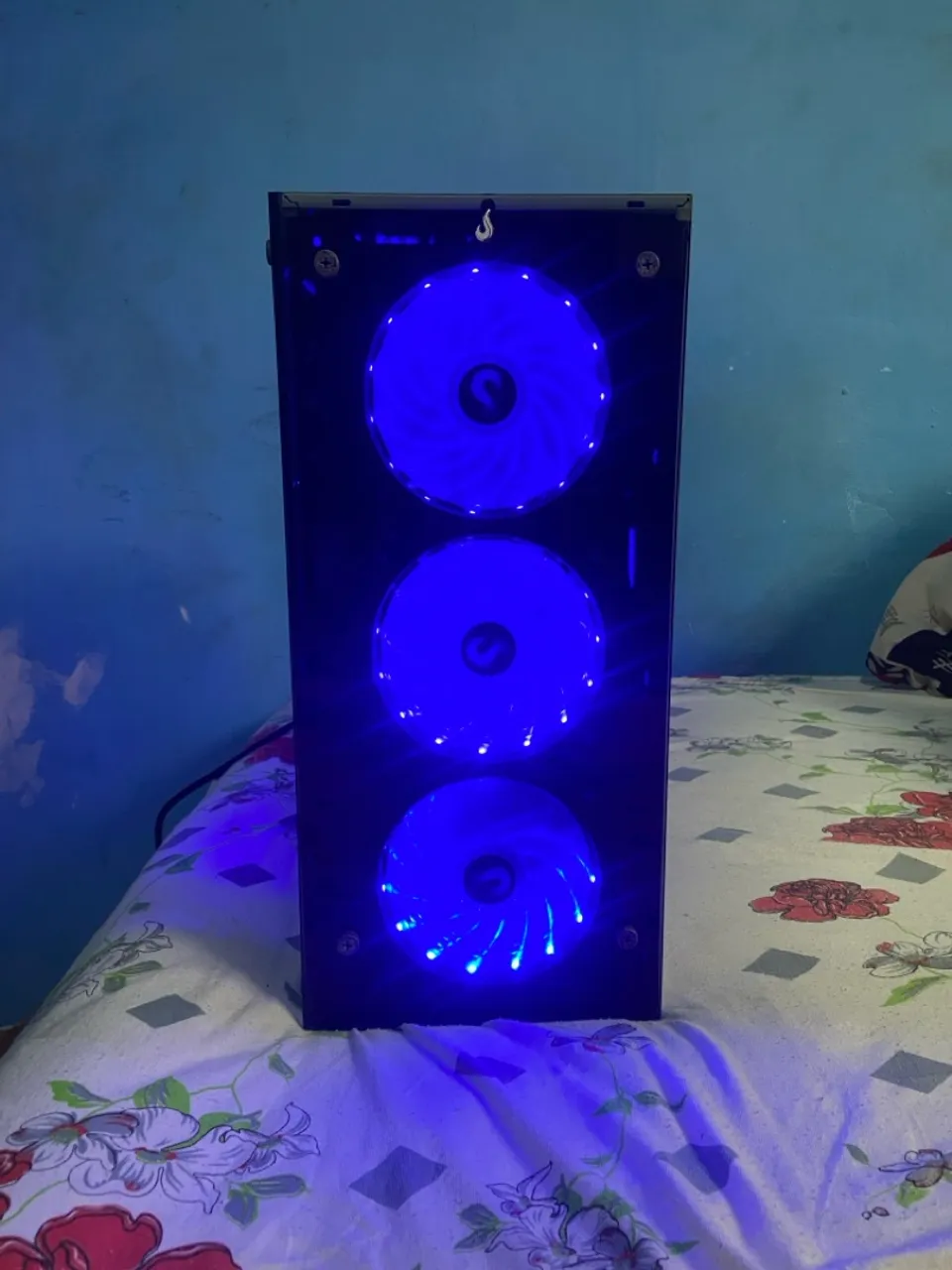 PC Gamer com RGB rodando liso