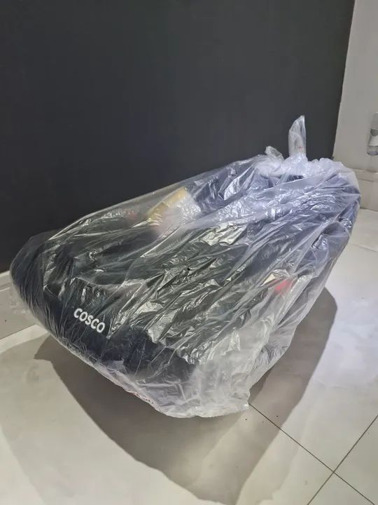 Carrinho com bebê conforto Cosco NUNCA USADO - Foto 3