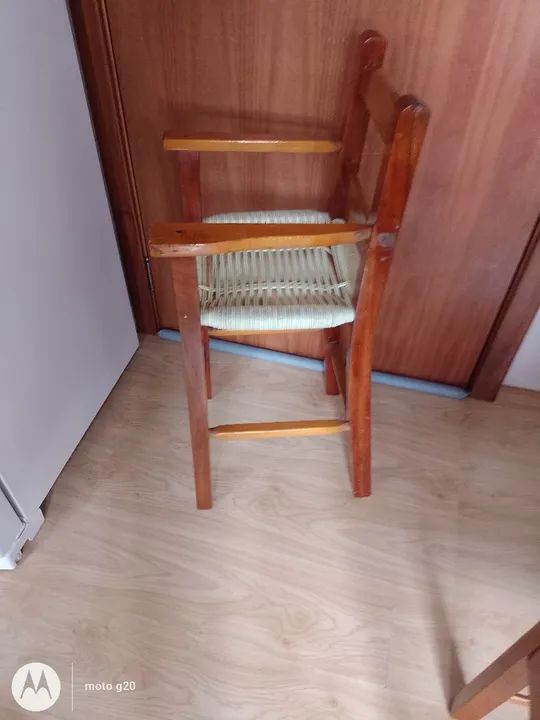 Cadeira Infantil de Madeira